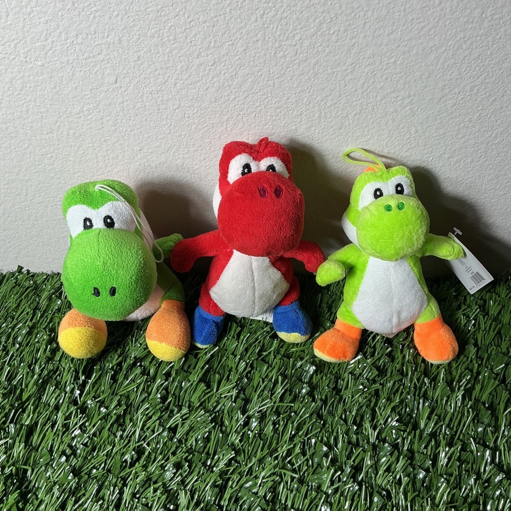 Nintendo Yoshi Plush Lot of 3 Super Mario Green Red Lime 6" Stuffed Animal Retro